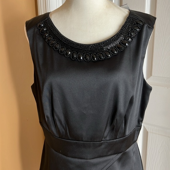 Connected Apparel - black satin like sleeveless dress, size 16. - Picture 3 of 9